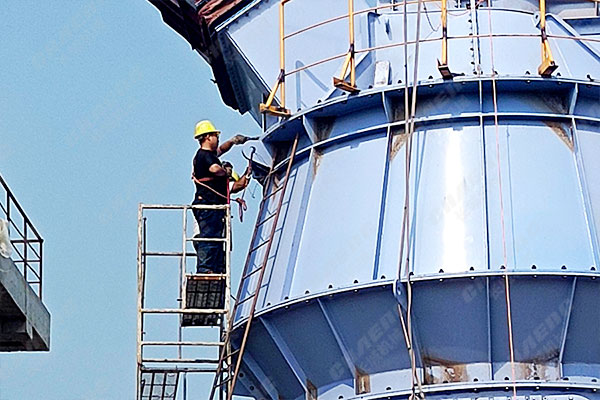 山東年產(chǎn)30萬(wàn)噸礦粉線項(xiàng)目安裝現(xiàn)場(chǎng)